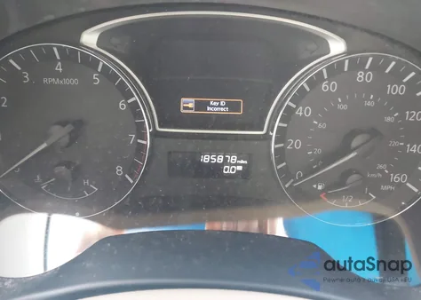 2014 Nissan Pathfinder Sl z USA, uszkodzony, nr VIN 5N1AR2MM0EC649348